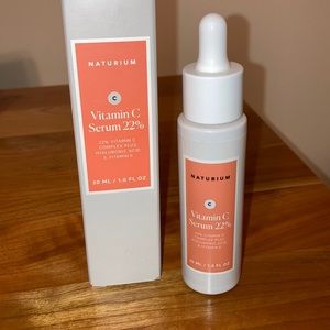 New Naturium Vitamin C Serum 22%
